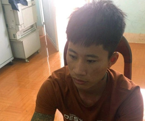 Dùng dao đâm chết người để 'trả thù cho cha'
