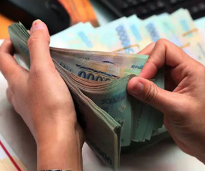 Lãi suất tăng mạnh, rút khỏi đất, tháo chứng khoán gửi ngân hàng ngủ ngon