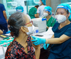 Bản tin Covid-19 ngày 17/6: Cả nước ghi nhận 723 ca nhiễm, số ca nặng giảm sâu