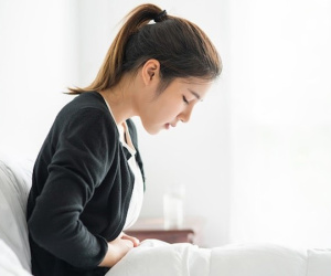 Người đau dạ dày ăn gì để giảm cơn đau nhanh chóng?