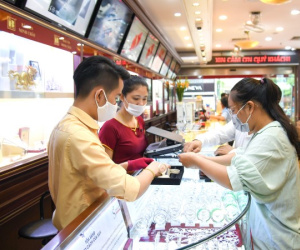Rung lắc với giá vàng