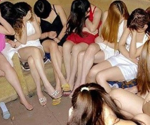 Khởi tố nhiều tú ông, tú bà điều hành 250 cô gái trong đường dây mại dâm