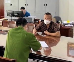 Bị khởi tố vì ngang nhiên cướp hồ sơ trên tay thẩm phán