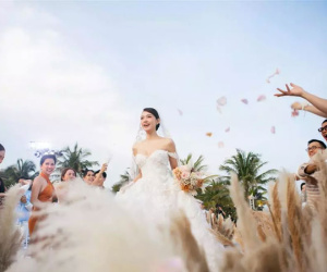 Điểm qua loạt chi phí mà Minh Hằng đầu tư cho lễ cưới 'khủng' bên bờ biển, sương sương cũng vài tỷ đồng