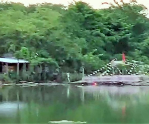 Đang nhậu nhảy xuống hồ bơi, người đàn ông đuối nước tử vong