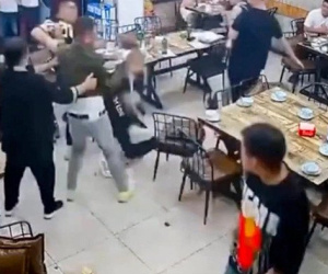 Trung Quốc sa thải phó cảnh sát, điều tra 5 người khác liên quan vụ nhóm phụ nữ bị hành hung dã man