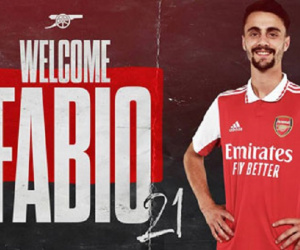 Fabio Vieira ký hợp đồng 5 năm với Arsenal, mặc số áo 21