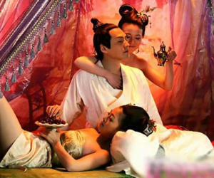 Chế độ thị tẩm đặc biệt khiến Hoàng đế ban đầu phấn khích về sau phải 'cáo bệnh' để né tránh