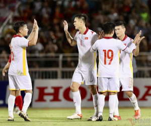Bảng xếp hạng FIFA tháng 6: Tuyển Việt Nam tiếp tục bỏ xa Thái Lan