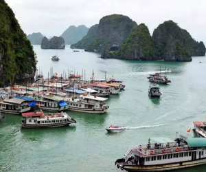 Giá vé tham quan vịnh Hạ Long tăng trở lại