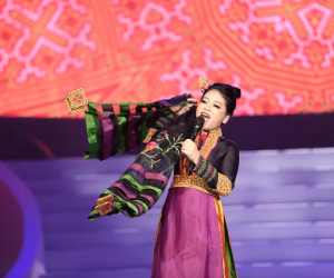 Hậu Covid-19, ca sĩ Anh Thơ bị quên lời nhiều, đứng 'đơ' trên sân khấu
