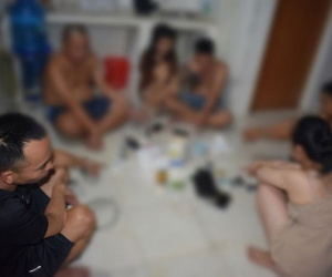 4 nam, 2 nữ làm chuyện phi pháp trong căn nhà trọ kín cửa