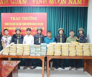 Sáu tiếng đồng hồ, bắt 4 “trùm”ma túy cực khủng