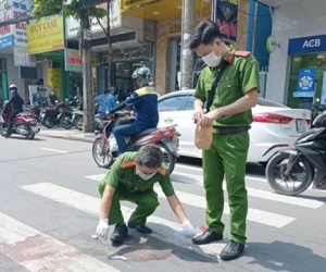 Điều tra nghi án nam thanh niên nghi bị bắn chết giữa đường
