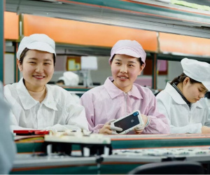 iPhone 14 vào giai đoạn lắp ráp, Foxconn nâng thưởng hậu hĩnh cho công nhân