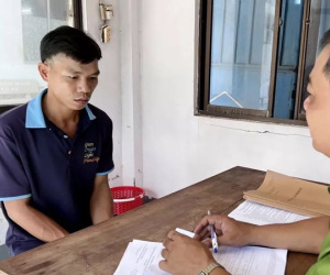 Chồng siết cổ vợ bằng dây thừng vì nghi ngờ không chung thủy