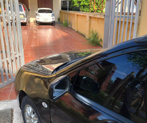 Ô tô đỗ chắn cửa, chủ nhà ‘cắn răng’ gọi taxi đi làm