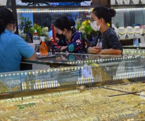 Giá vàng hôm nay (30-6): USD tiếp tục nóng lên, vàng rơi vào thế bất lợi