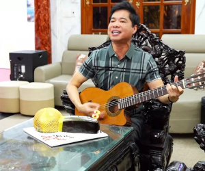Ca sĩ Ngọc Sơn có bạn gái từ lớp 4, nói được 10 ngoại ngữ