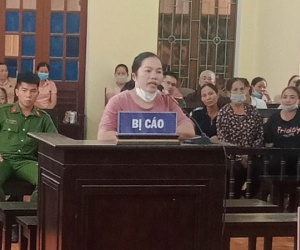 Cặp vợ chồng hợp sức, cắt đứt 'của quý' người hàng xóm