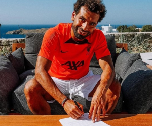 Salah gia hạn thêm ba năm, hưởng lương cao nhất lịch sử Liverpool
