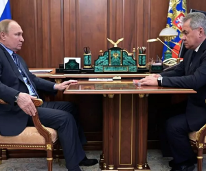 Nga công bố quân số thương vong của Kiev, cờ Ukraine trên đảo Rắn