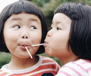 Sinh đủ 2 con một bề là gái được tặng bằng khen