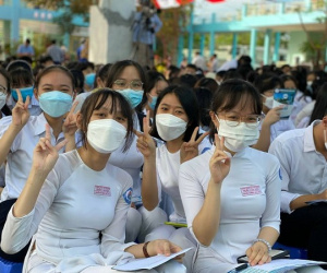 Hơn 1 triệu thí sinh làm thủ tục thi tốt nghiệp