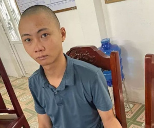 Khởi tố anh vợ vung dao dài 1,3 m chém đứt lìa bàn tay của em rể ở tiệm tóc