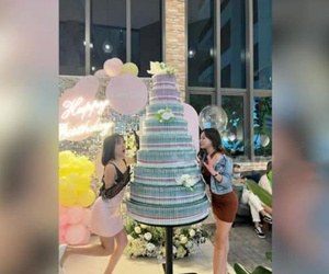 'Choáng' với chiếc bánh sinh nhật được làm từ...tiền mặt
