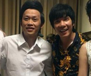 Ca sĩ Hồ Quang 8 đến nhà thờ Tổ thăm NS Hoài Linh, hé lộ hình ảnh mới của nam danh hài