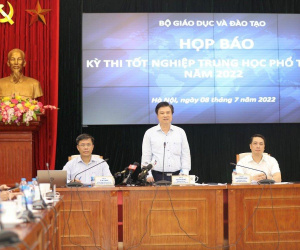 Bộ GD-ĐT nói về nghi vấn đề thi Toán rò rỉ trên mạng xã hội