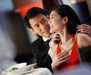 Trai 'đào mỏ' khéo ru tình, quý cô cay đắng mất cả chì lẫn chài