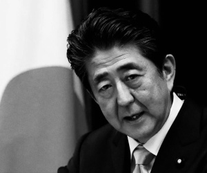 Ông ngoại cựu Thủ tướng Abe Shinzo từng bị ám sát