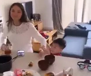 Xôn xao vợ Tây của Bùi Tiến Dũng được một bé trai gọi bằng mẹ