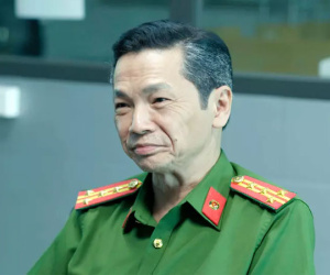 NSND Trung Anh gặp khó khi vào vai đại tá công an bắt đại án tham nhũng