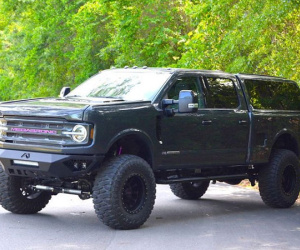 Ford F-250 MegaBronc - siêu bán tải hơn 5 tỷ đồng của MegaRexx