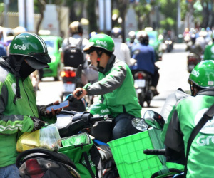 Grab thu phụ phí nắng nóng là rất vô lý, 'biến tướng' của tăng giá cước