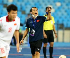 Gạt bỏ ồn ào kiện tụng từ Indonesia, HLV U19 Việt Nam khẳng định sẵn sàng cho bán kết gặp Malaysia