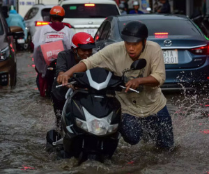 Mưa giông tái diễn trên cả nước, Bắc bộ không còn nắng nóng gay gắt kéo dài