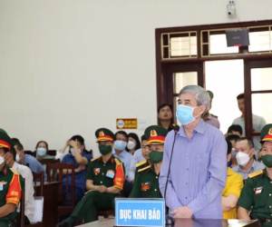 Cựu đại tá quân đội kêu oan, ‘trùm’ buôn lậu khai chuyện đưa hối lộ, bị dọa