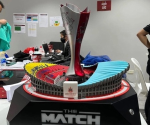 Thắng tưng bừng trên đất Thái, M.U bỏ quên cup giao hữu phòng họp báo
