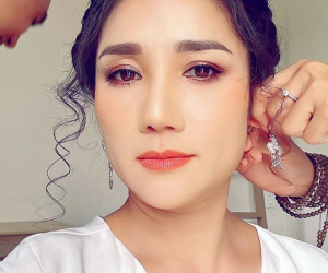 MC Cát Tường: 'Đừng để ai chơi qua đường, bạn phải qua trước'