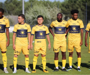 Pau FC đấu Angouleme Charente: Quang Hải xung trận