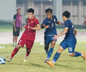 CĐV Thái Lan thốt lên cay đắng: 'Sao cứ thua Việt Nam hoài vậy!'