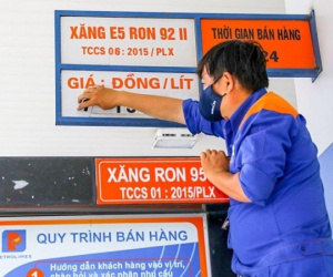 Giá xăng sắp giảm 3.000 - 4.000 đồng/lít?