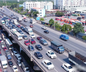 Học lái xe trên cao tốc: Tài xế ủng hộ, trung tâm đào tạo băn khoăn