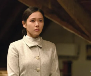 Son Ye Jin đã khóc suốt 10 phút sau khi xem bộ phim do mình đóng chính