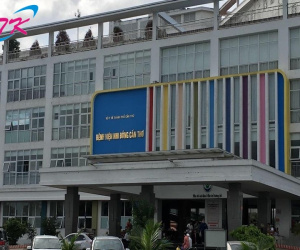 Hi hữu: Một phụ nữ rơi tử vong khi vào thang máy đang di chuyển