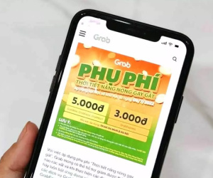 Bức xúc thu phụ phí nắng nóng: Grab chưa báo cáo, xin lùi thời hạn